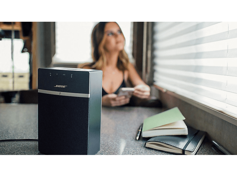 BOSE SoundTouch™ 10 Wi-Fi® fekete hangszóró