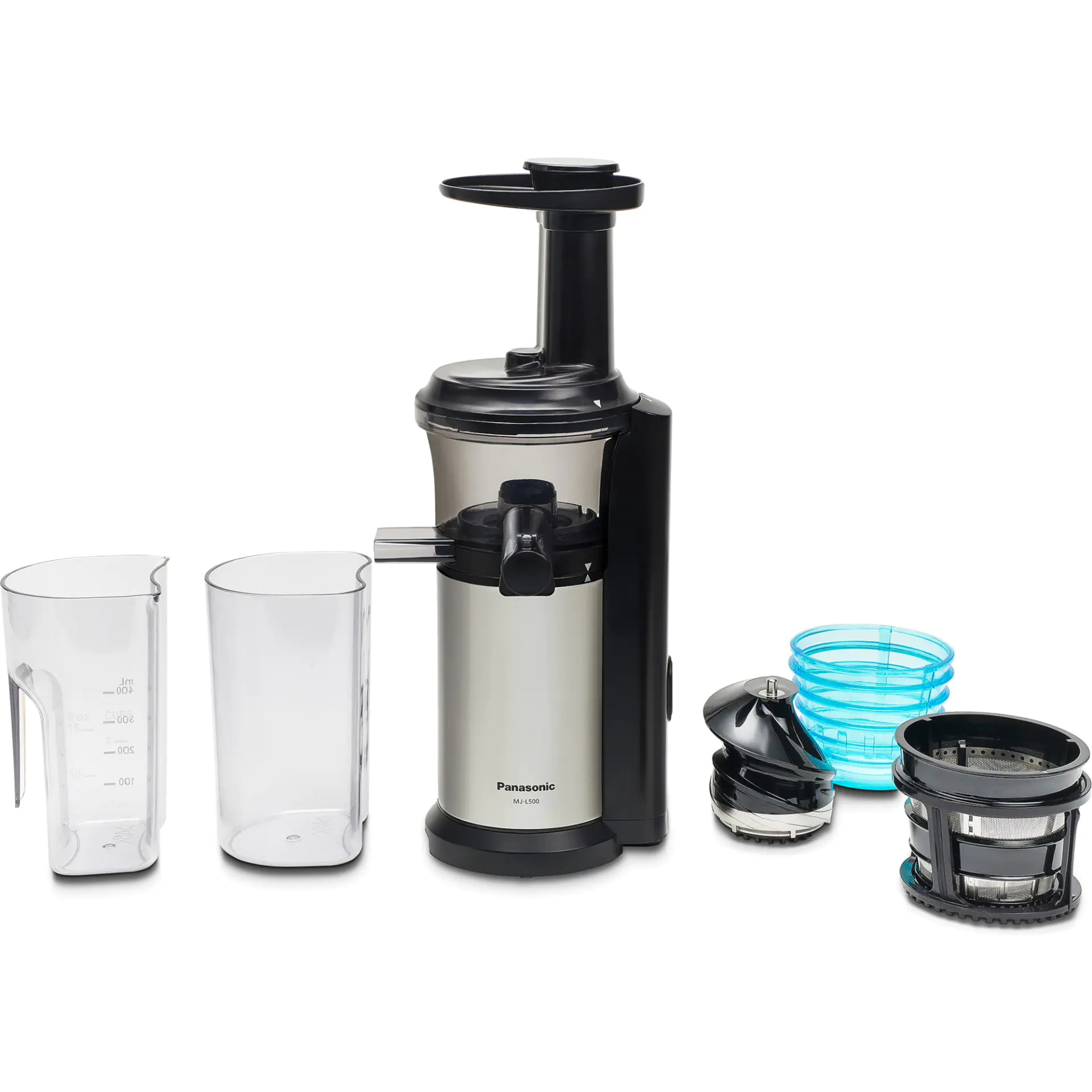 Wyciśkarka do soku z częściami. Srebrny, czarny, przezroczysty i niebieski. Białe tło.