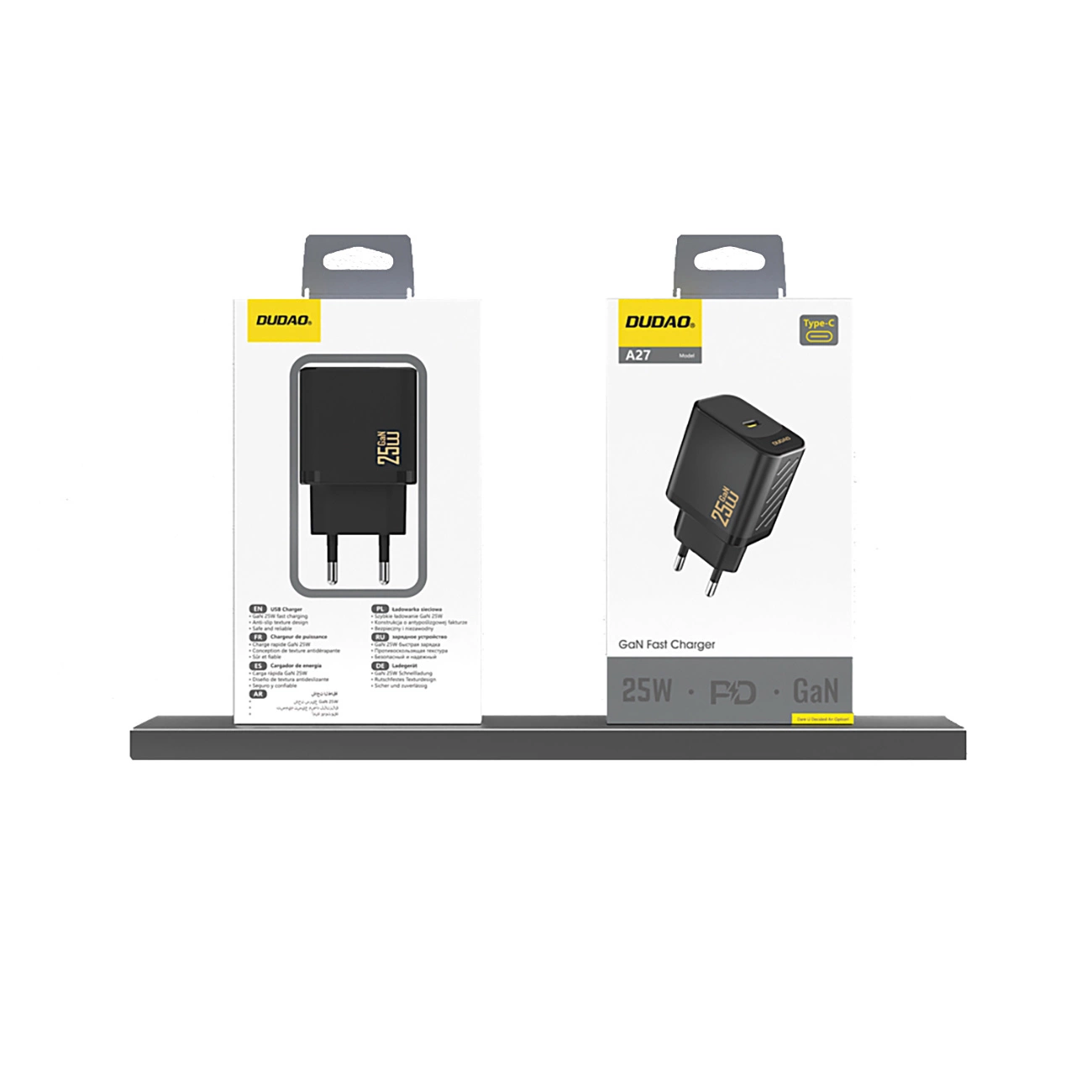 Dwa pudełka ładowarek Dudao na półce. Jeden pokazuje czarną ładowarkę. Drugi pokazuje czarną ładowarkę z etykietą GaN Fast Charger.