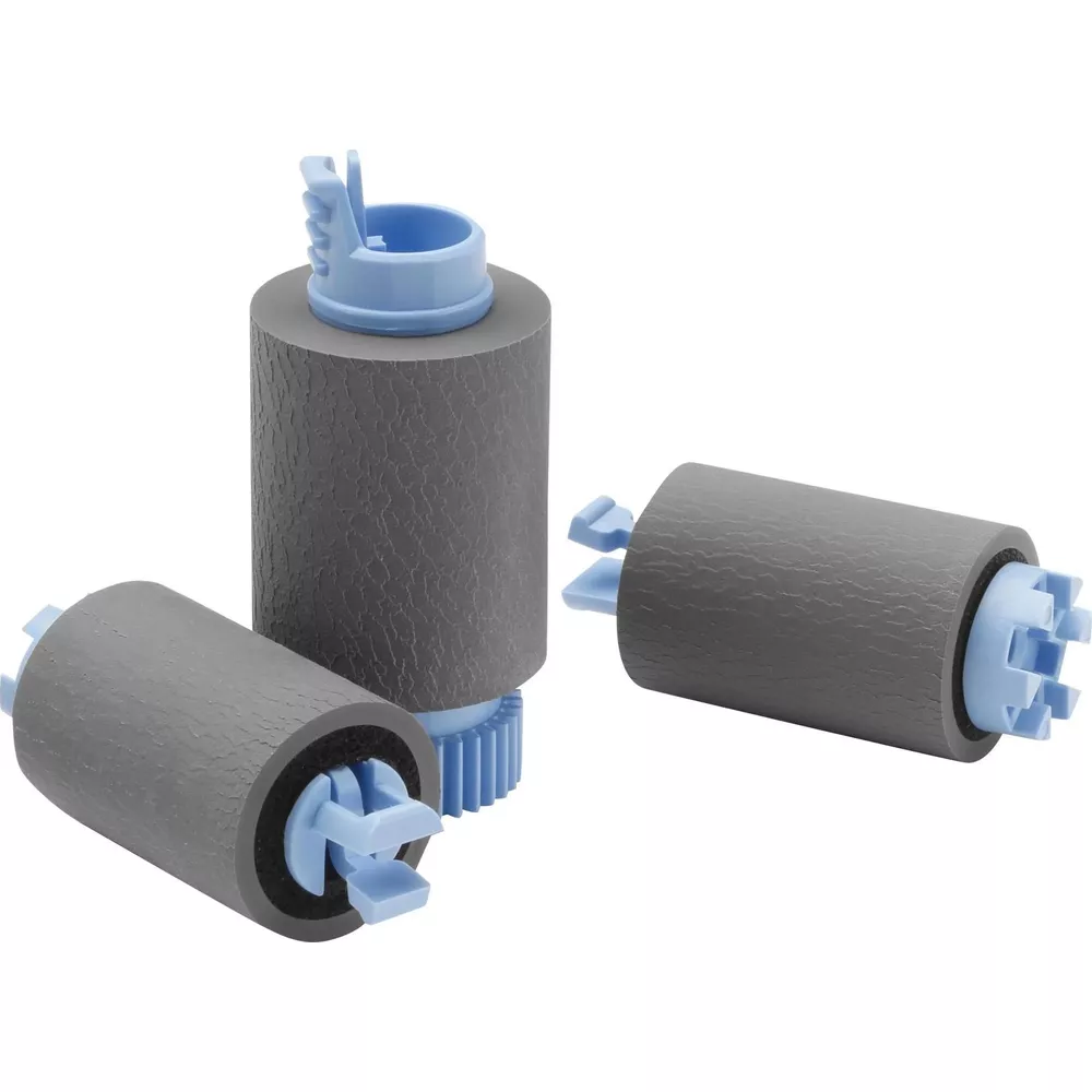 Trzy szare wałki gumowe z niebieskimi plastikowymi elementami na białym tle.