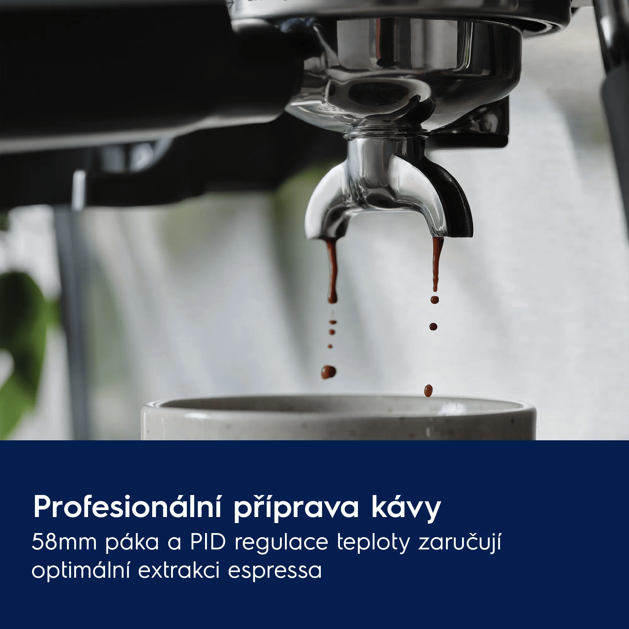 MACCHINA CAFFÈ ESPRESSO ELECTROLUX Explore 800 E8EC1-8BP, 2200 W, Nero