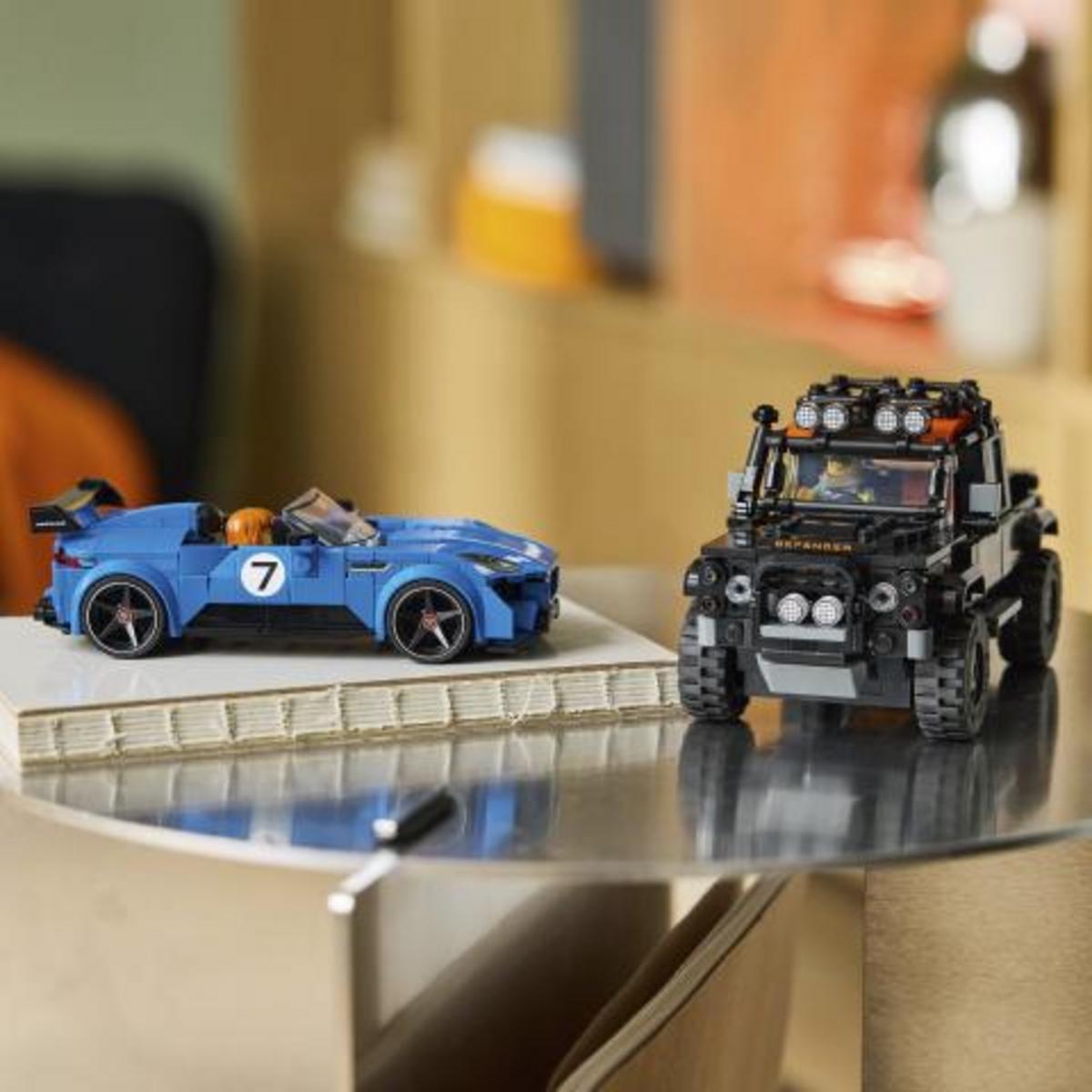 LEGO Speed Champions Jaguar Project 7 ve Land Rover Defender 77264