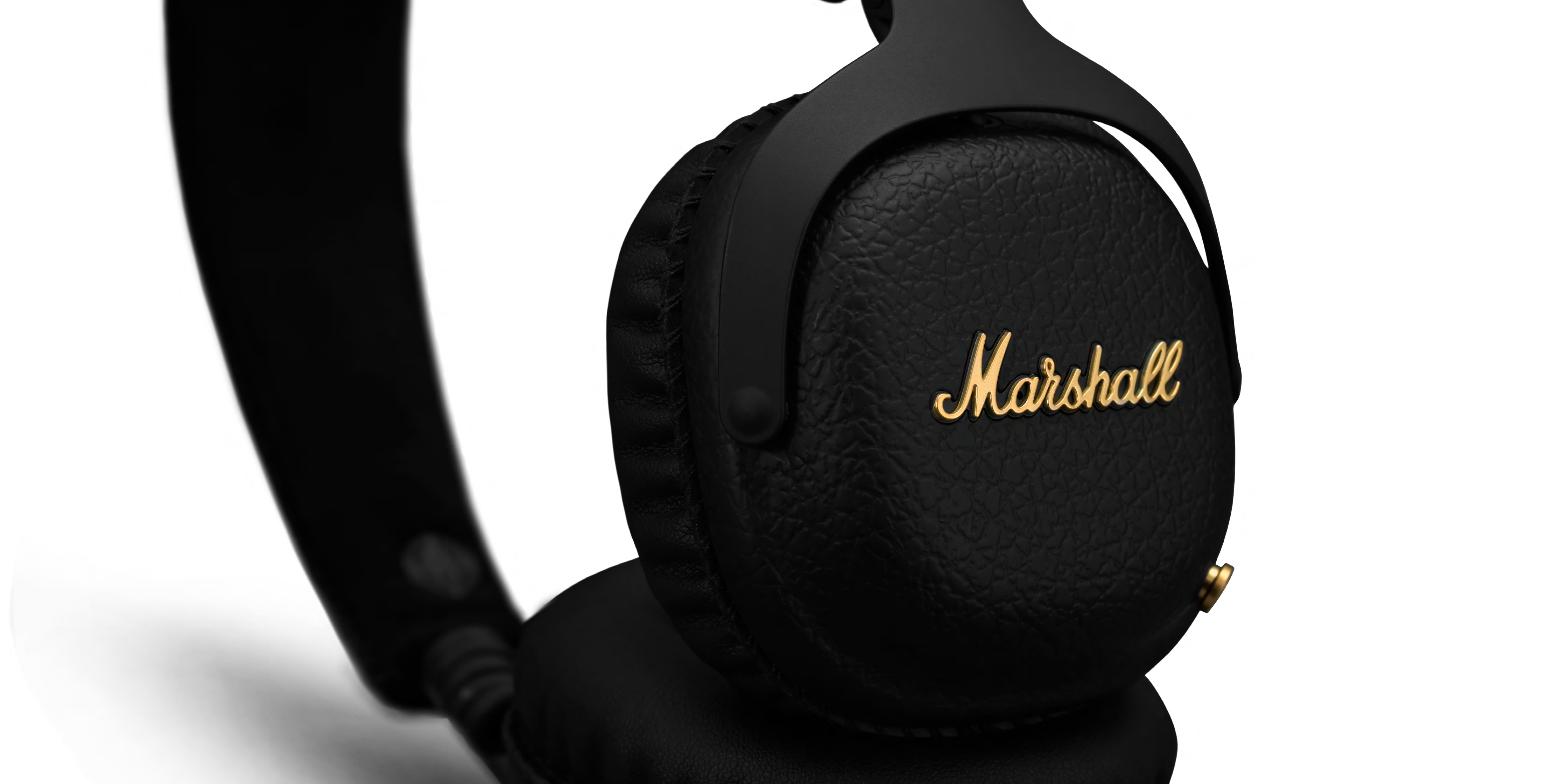 Marshall major ii pitch black. наушники на шее marshall. наушники marshall major 2 проводные.