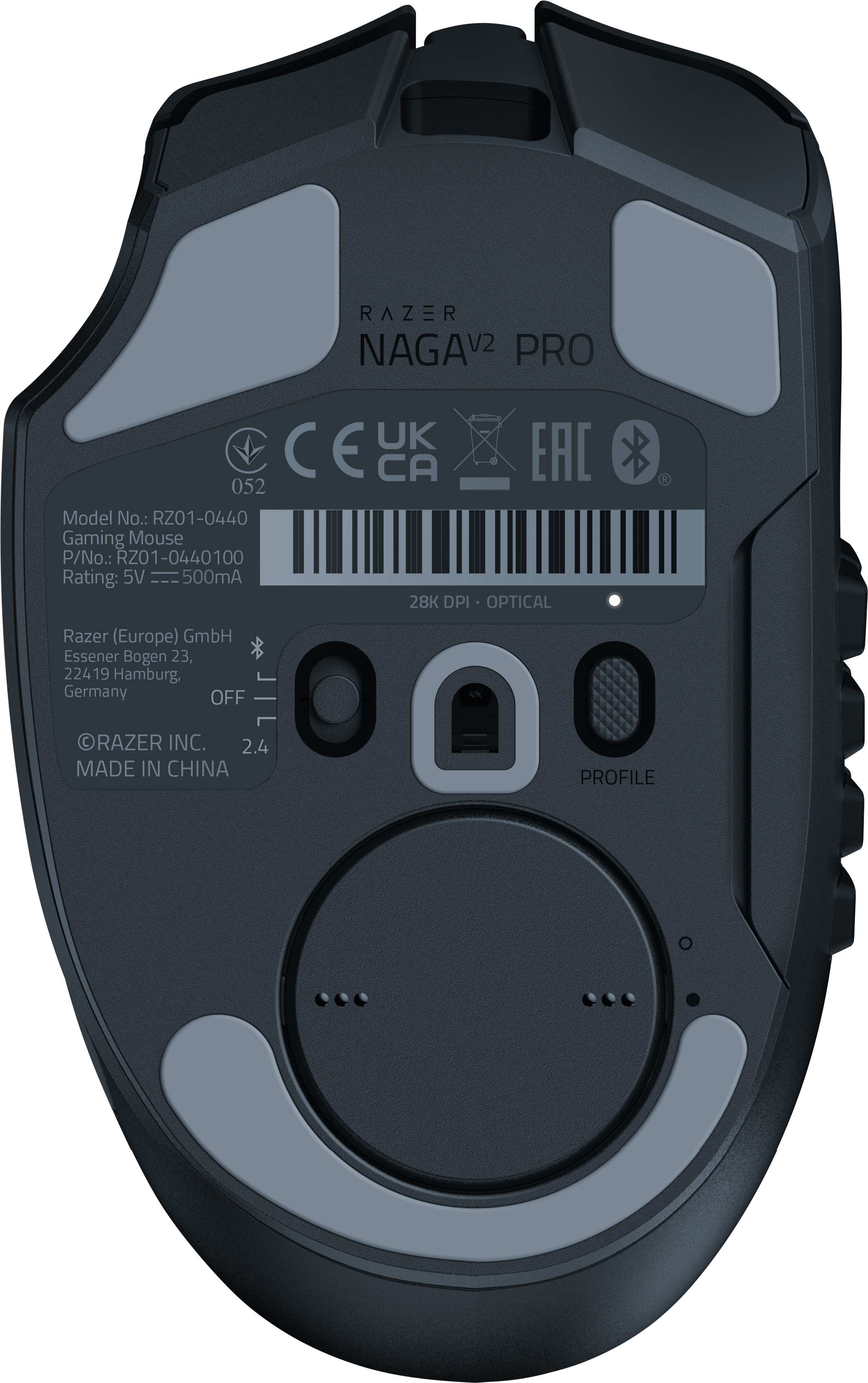 Schwarze Gaming-Maus von unten mit Etiketten, Tasten und Razer-Logo.