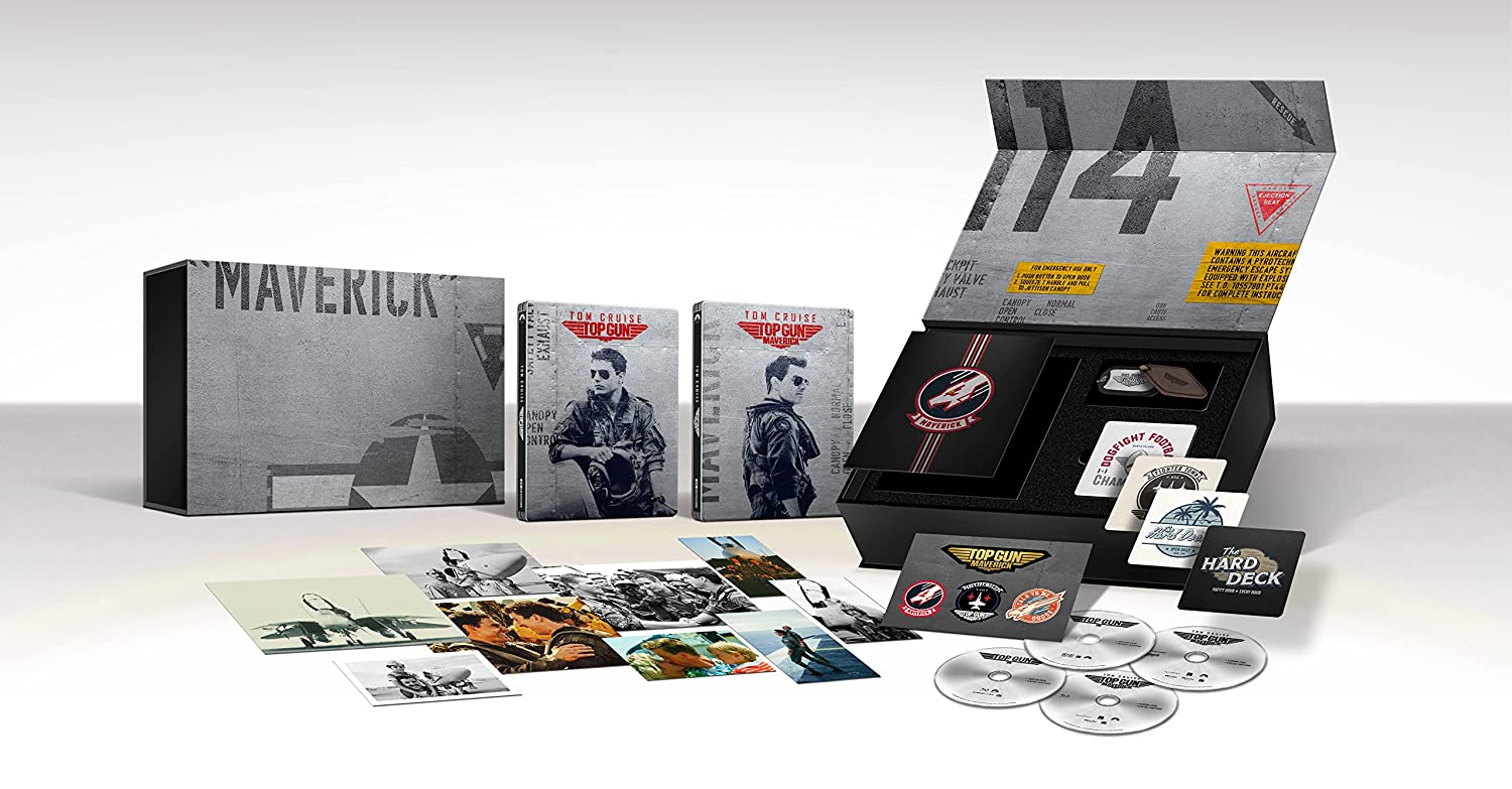 Set de la película Top Gun con Blu-rays y recuerdos.