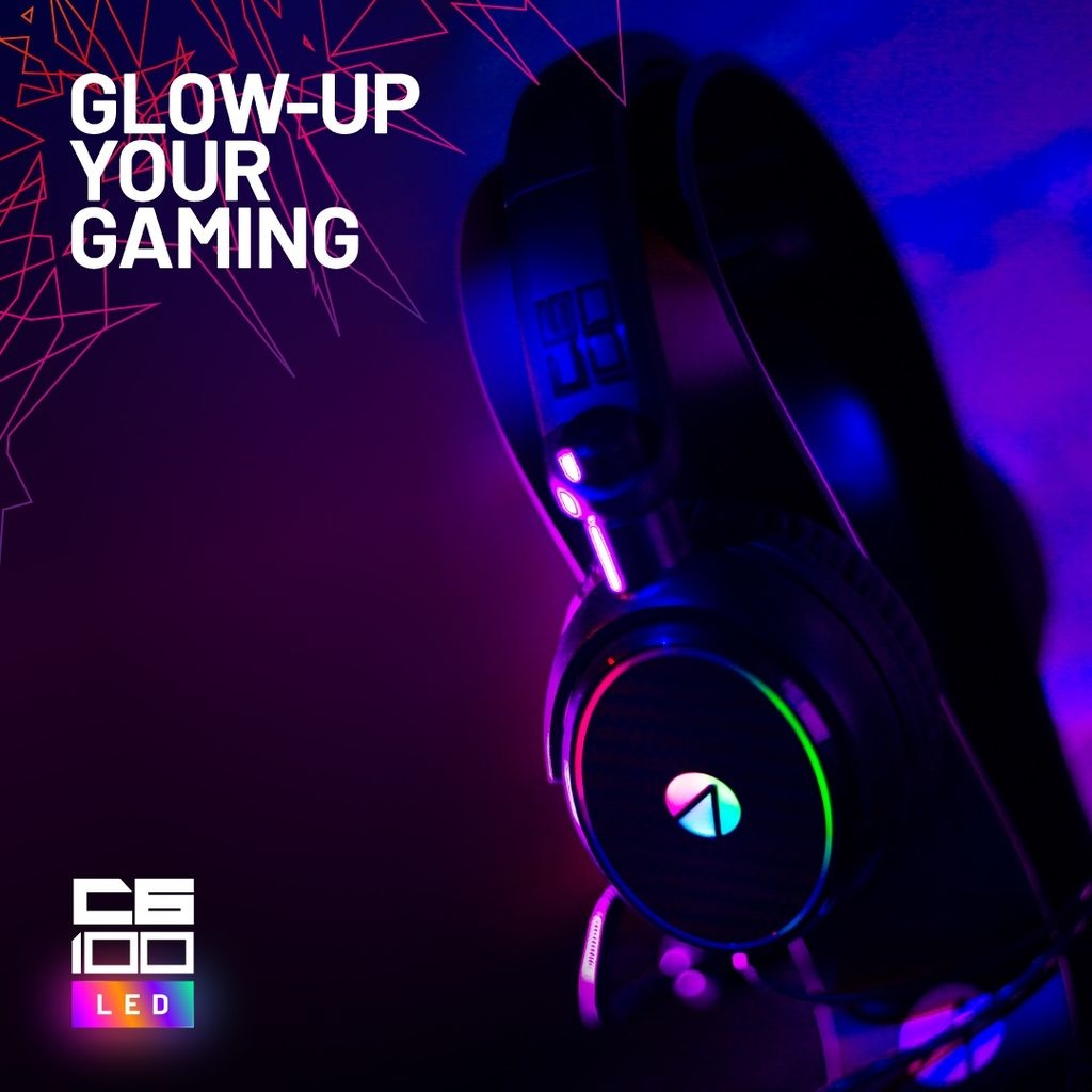Gaming-Kopfhörer mit bunten Lichtern vor lila Hintergrund.