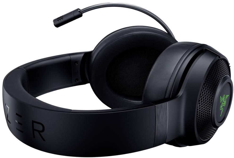 Schwarze Razer-Kopfhörer mit Mikrofon, die das Logo der Marke auf der Ohrmuschel zeigen.