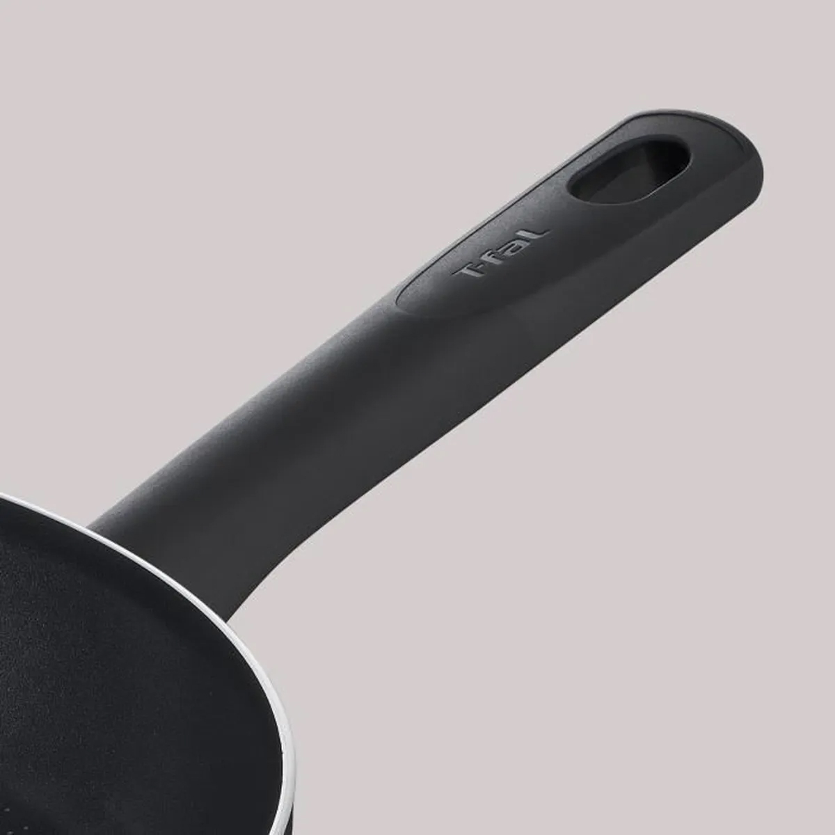 TEFAL Poêle Hard Titanium Pro Set 2 Pcs 22/28 cm (G3019022)