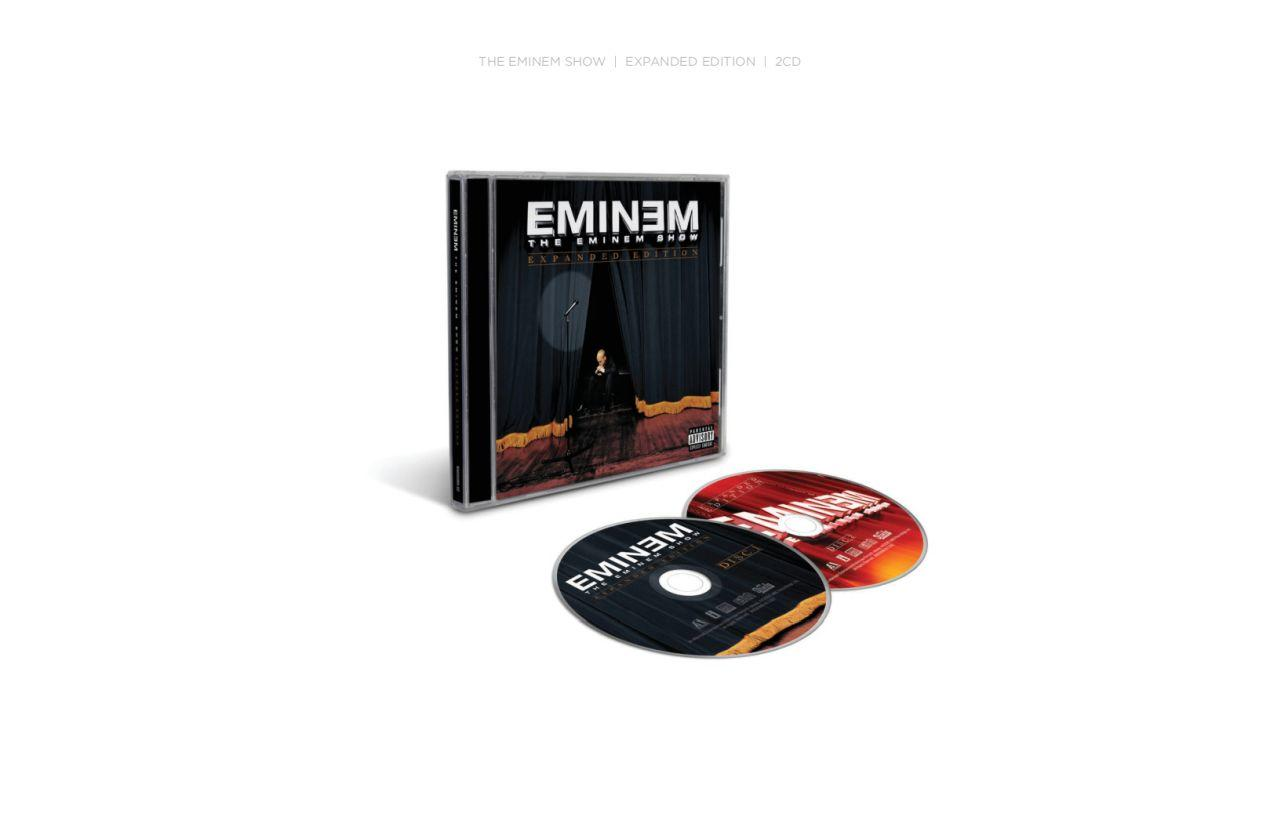 Boîtier CD Eminem The Eminem Show Expanded Edition et deux disques sur une surface blanche.