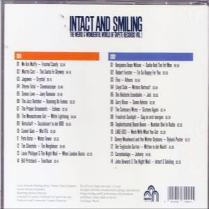 Rückseite eines CD-Cases mit Trackliste in Orange und Blau.