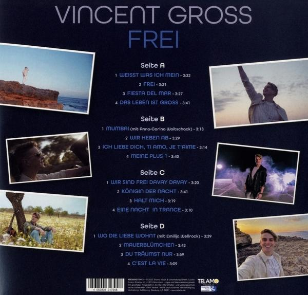 Die Rückseite einer CD-Hülle mit Text und Fotos. Ein Mann steht am Strand.