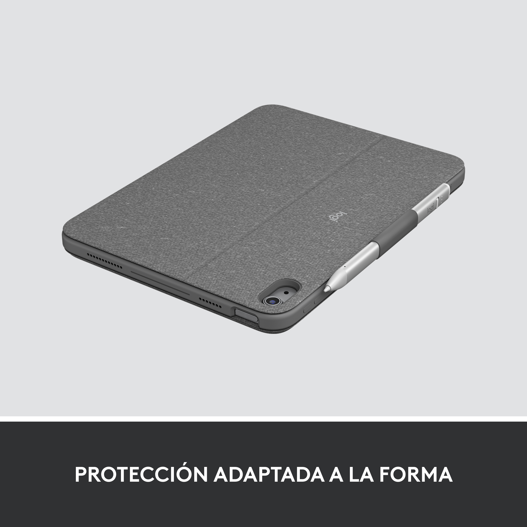 Funda gris para tableta con lápiz. El texto dice 'PROTECCIÓN ADAPTADA A LA FORMA'.