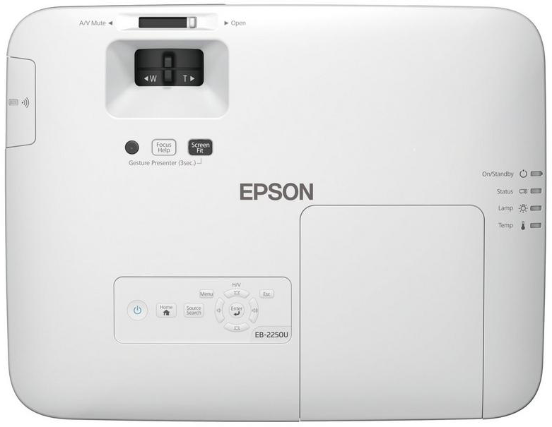 Fehér Epson projektor. Gombok és beállítások láthatók a tetején. Fehér háttér.