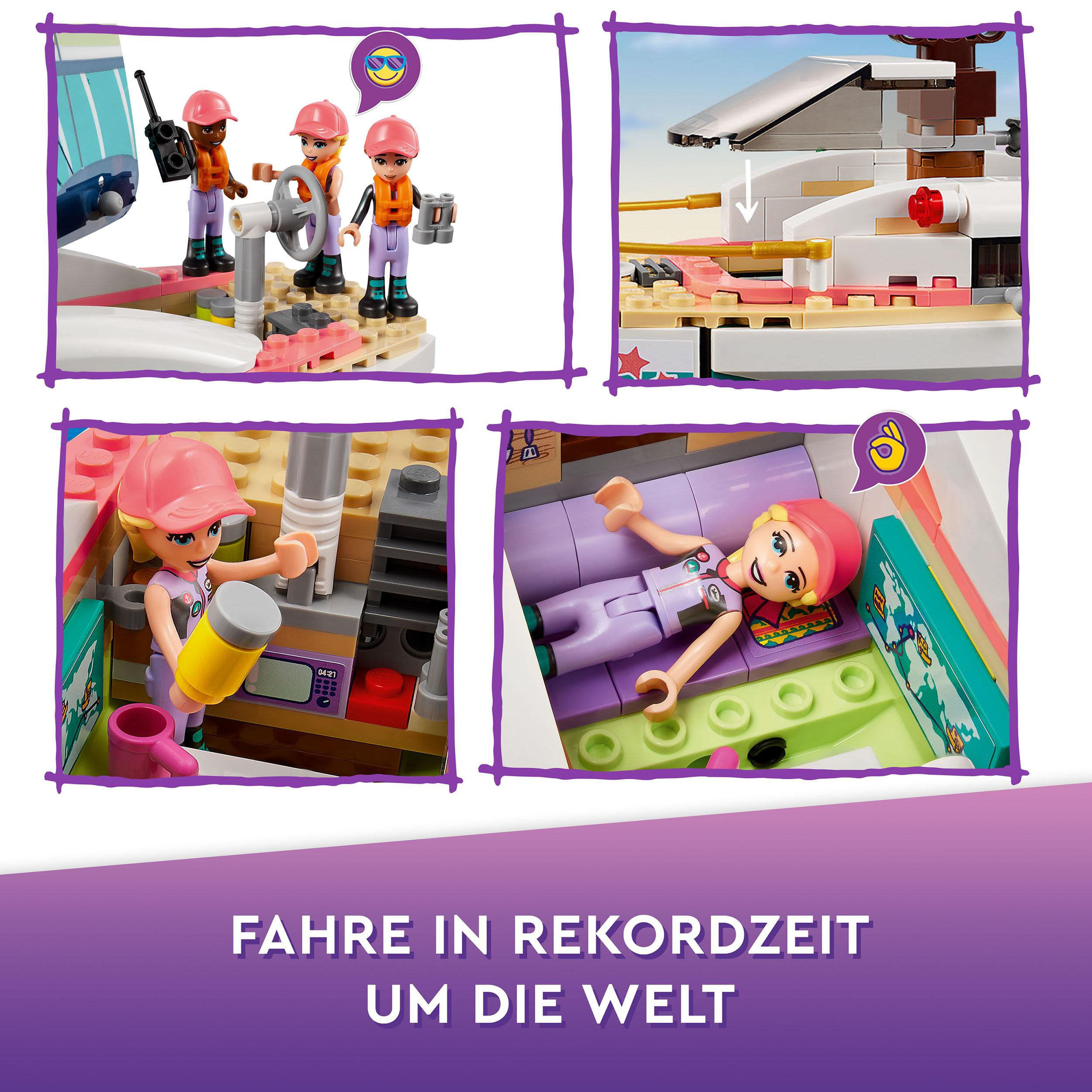 Lego Friends Set mit mehreren Szenen mit Figuren auf einem Boot.