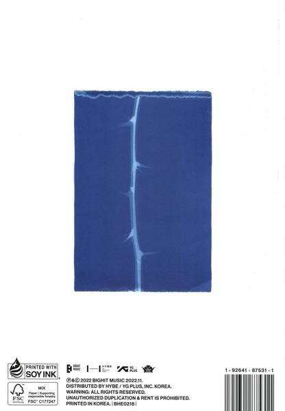Ein blaues Quadrat mit weißen Linien. Text und ein Barcode befinden sich am unteren Rand des Bildes.