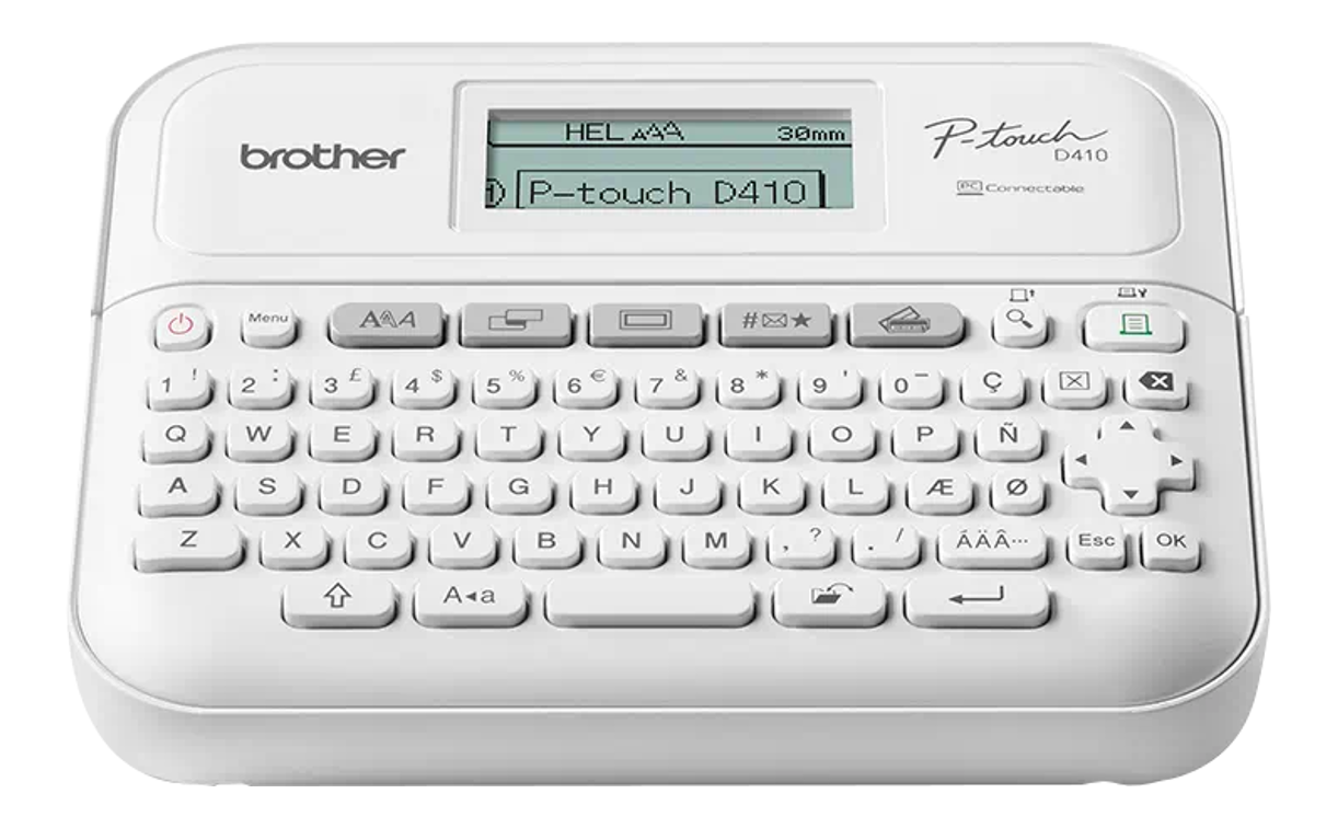 Ein weißer Brother P-touch D410 Etikettendrucker. Er hat eine Tastatur und ein Display.