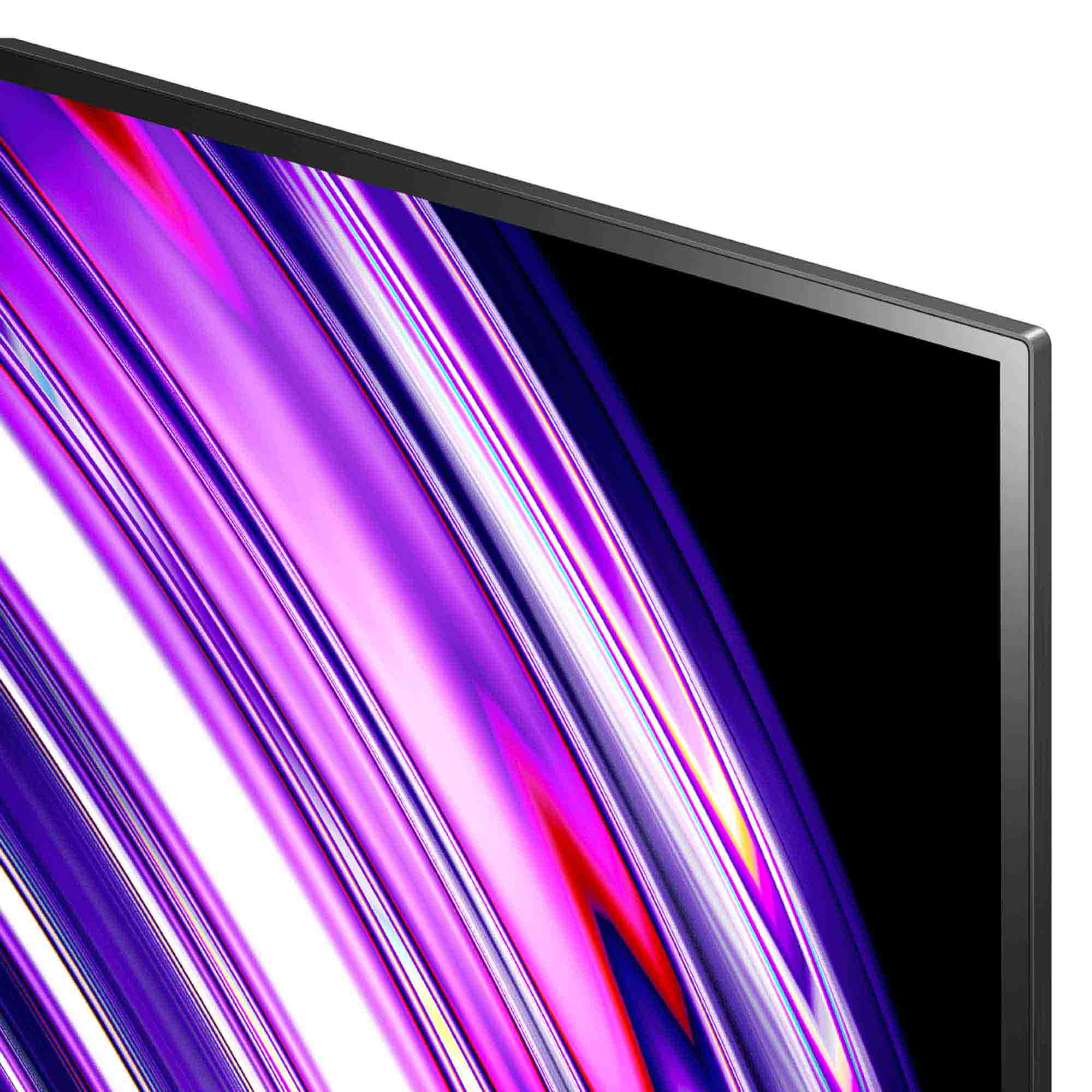 Primer plano de un monitor que muestra trazos abstractos de pintura colorida.
