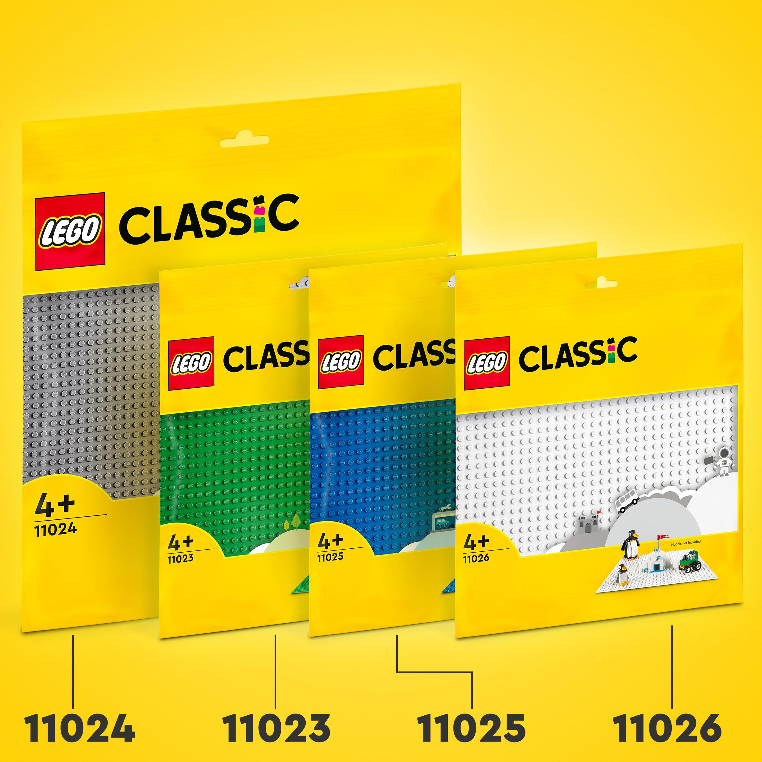 Vier LEGO Classic Grundplatten in gelber Verpackung, mit LEGO Classic Logo und Nummern.