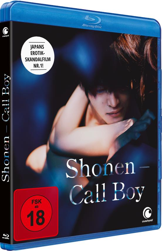 Blu-ray-Cover mit einem Mann, der einen anderen Mann umarmt. Titel: Shonen-Call Boy. Text: Japans erotischer Skandalfilm.