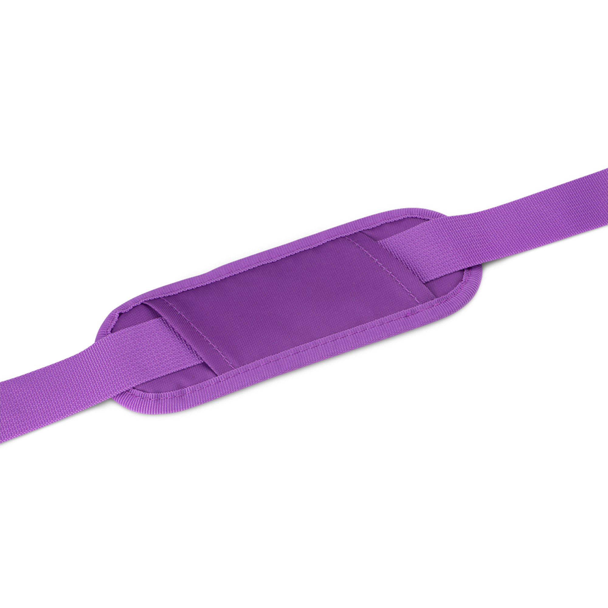 Nahaufnahme eines violetten Schulterriemens. Es hat einen gepolsterten Bereich in der Mitte.