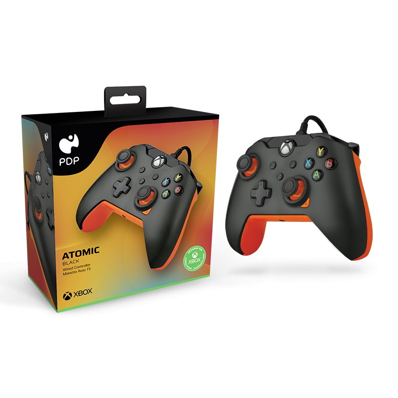 Mando Xbox negro y naranja en caja. Incluye mando y caja. Marca PDP.