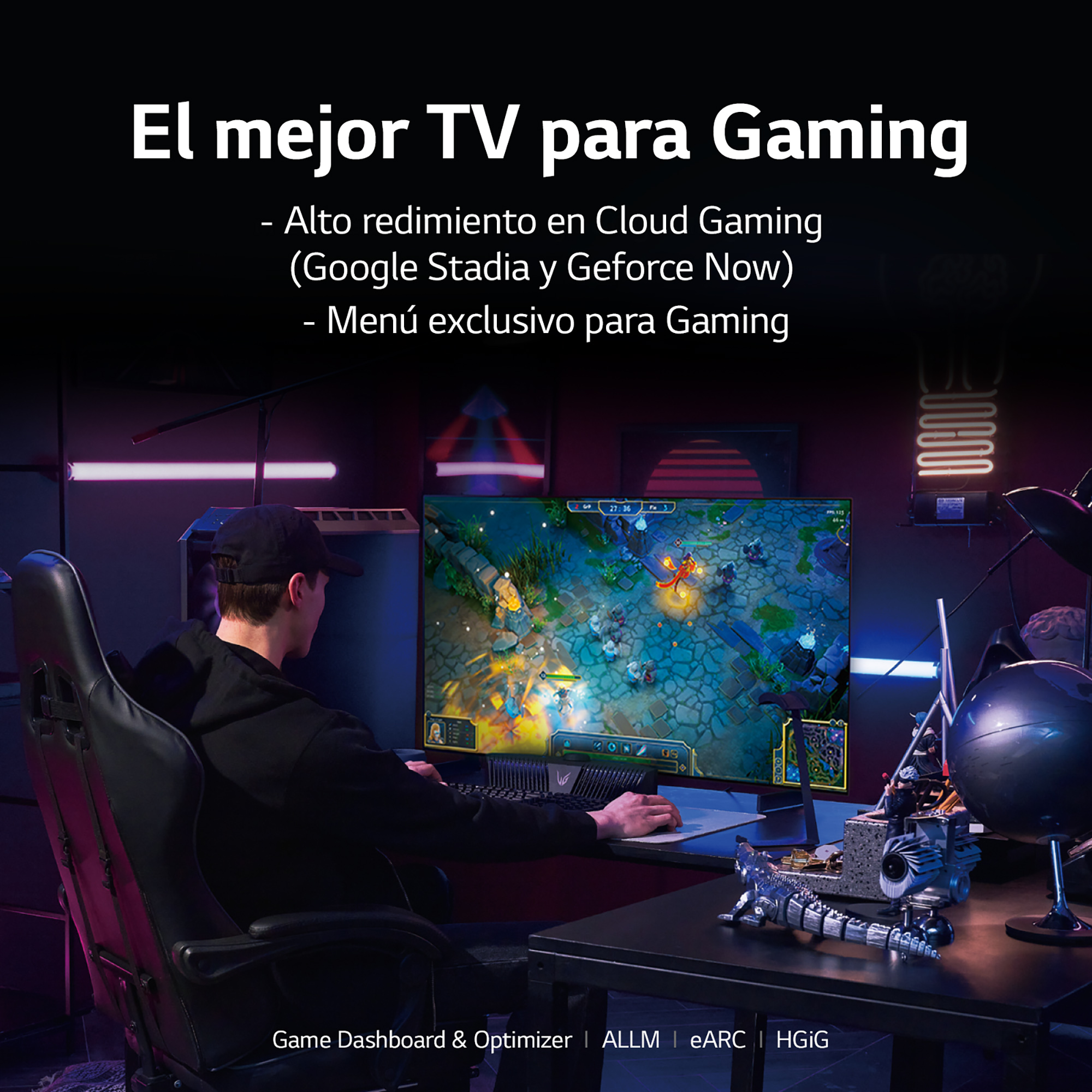 Una persona jugando en un televisor con una silla negra y otros dispositivos.