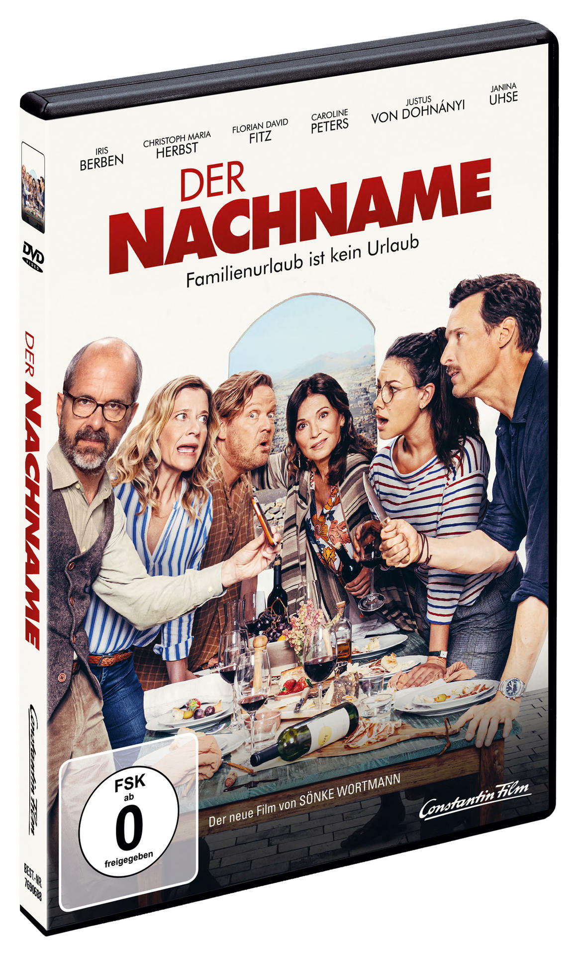 DVD-Cover von "Der Nachname". Schauspieler sitzen an einem Tisch, Text: "Familienurlaub ist kein Urlaub".