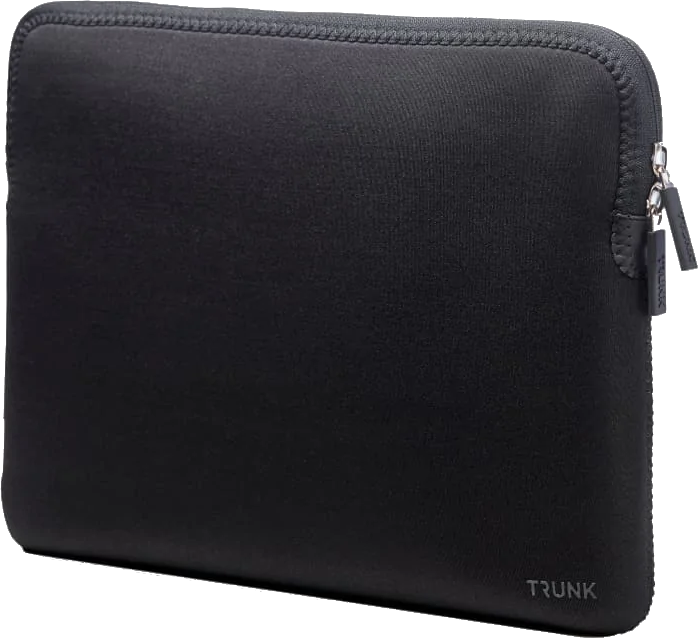 Schwarze Laptop-Hülle mit Reißverschluss. Der Markenname 'TRUNK' ist unten aufgedruckt.