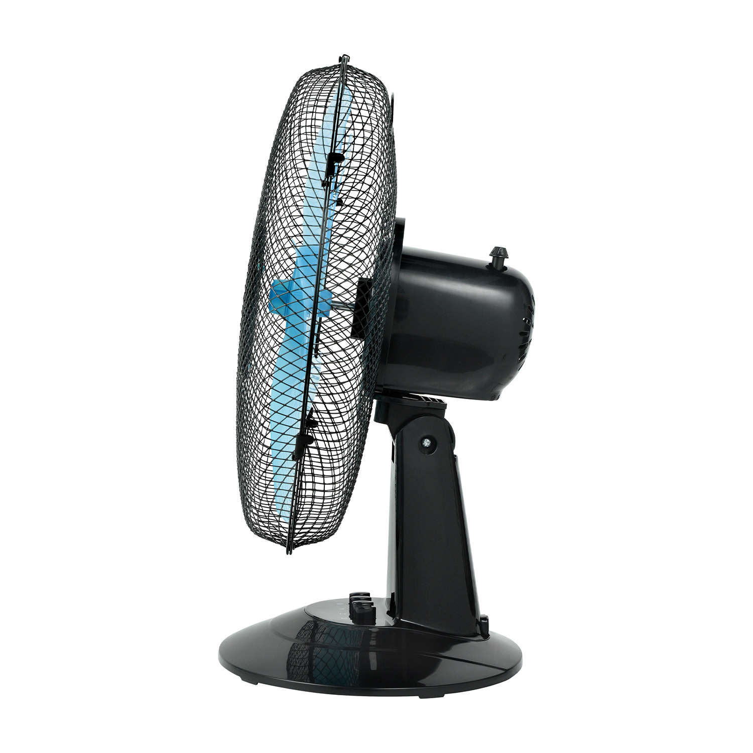 Ventilatore da tavolo nero.