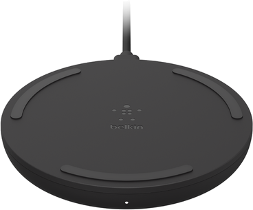 Socle de chargement sans fil noir avec logo Belkin, isolé sur fond blanc.