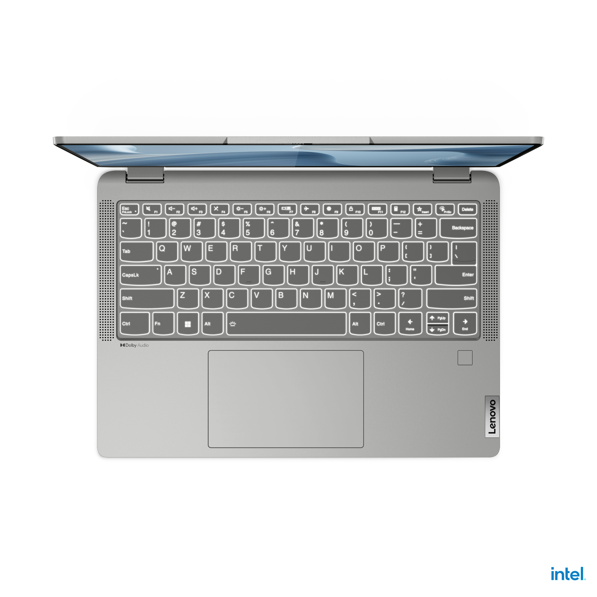 Silberner Laptop, Draufsicht, Tastatur sichtbar. Display ist geöffnet. Weißer Hintergrund.