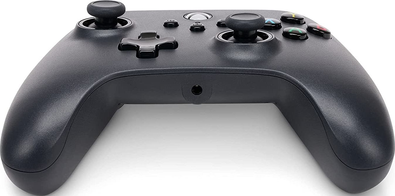 Une manette Xbox noire, montrant les boutons et les joysticks.