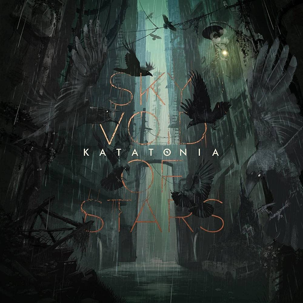 Album borító: Sötét, esős városi jelenet hollókkal. A zenekar neve "Katatonia".