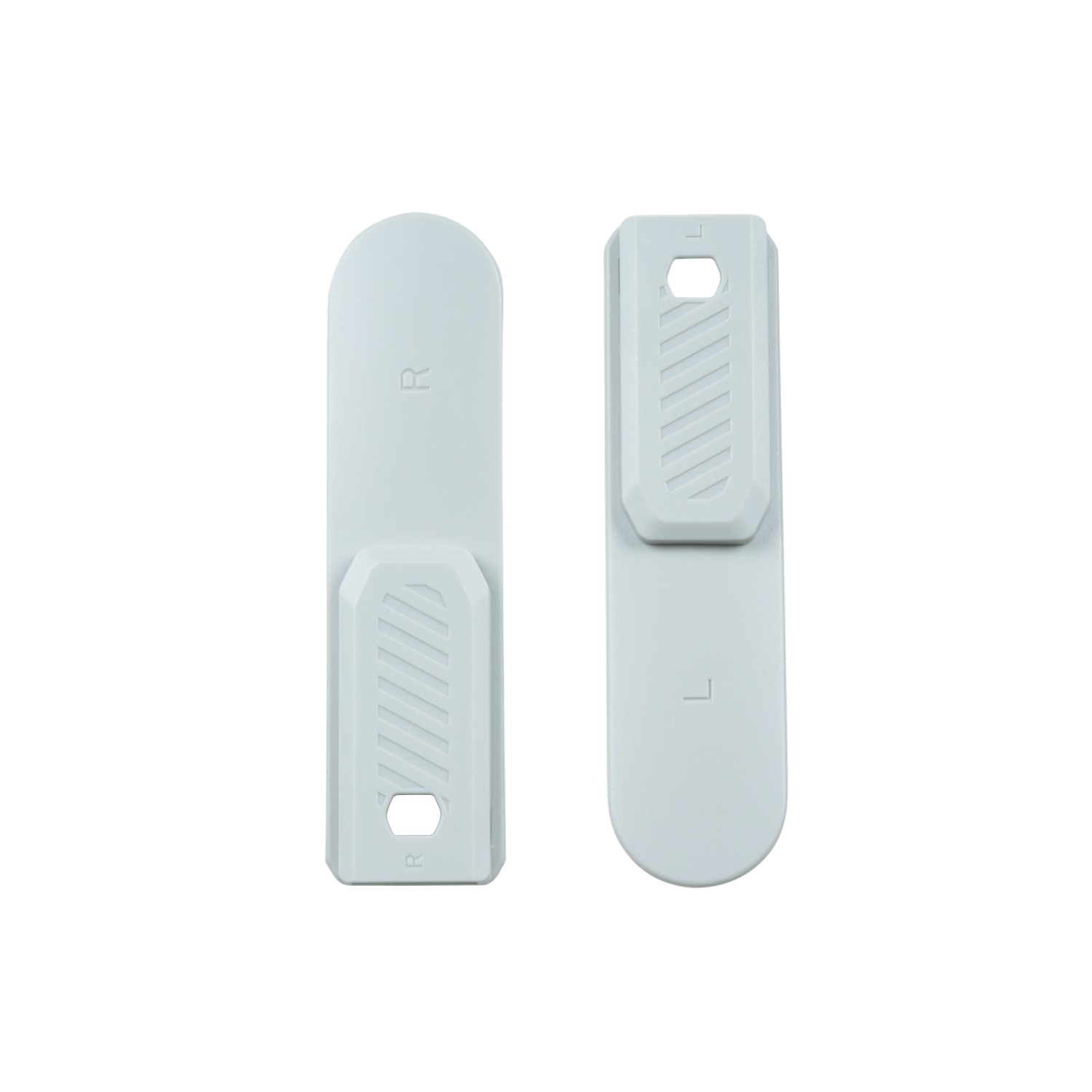 Twee witte plastic clips met opening. Eén heeft 'R', de ander 'L'. Beide op zwarte achtergrond.