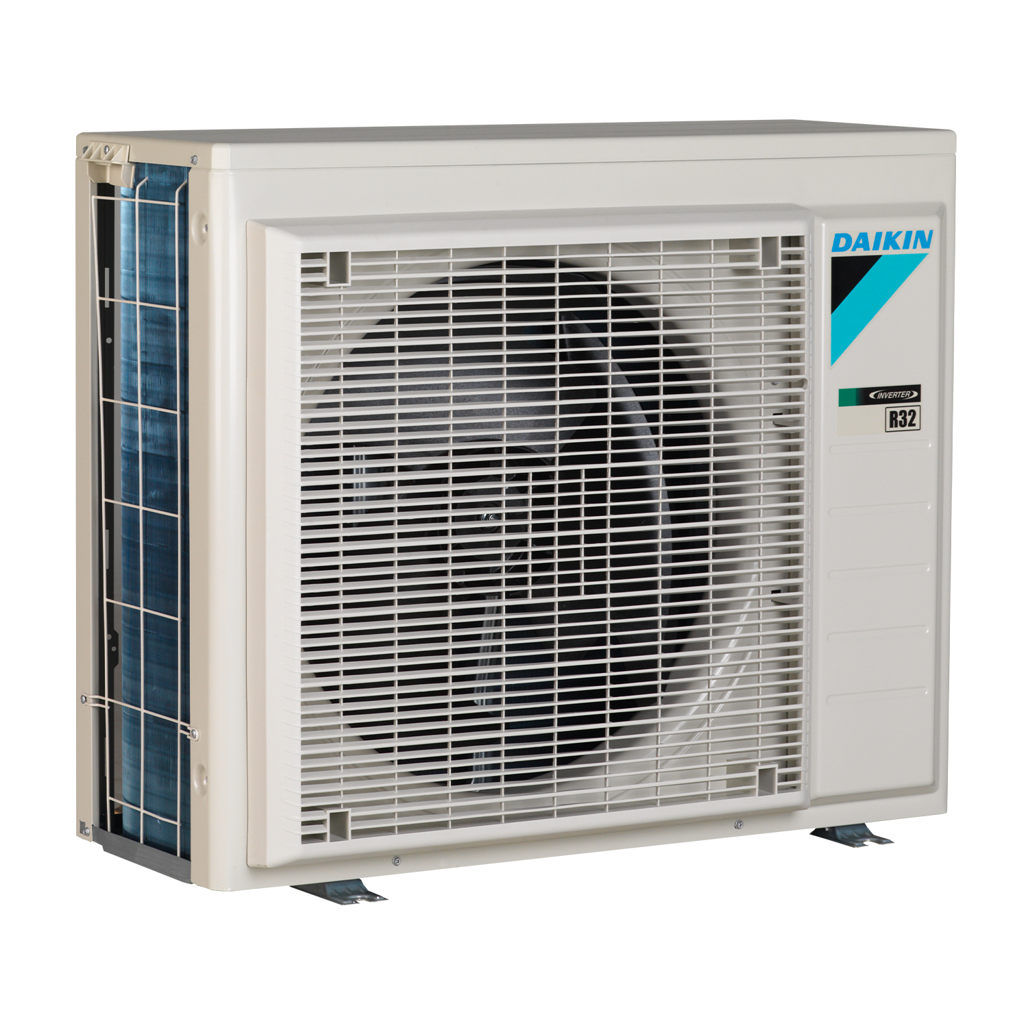 Unità di condizionamento Daikin. Esterno bianco con ventola. L'unità è isolata.