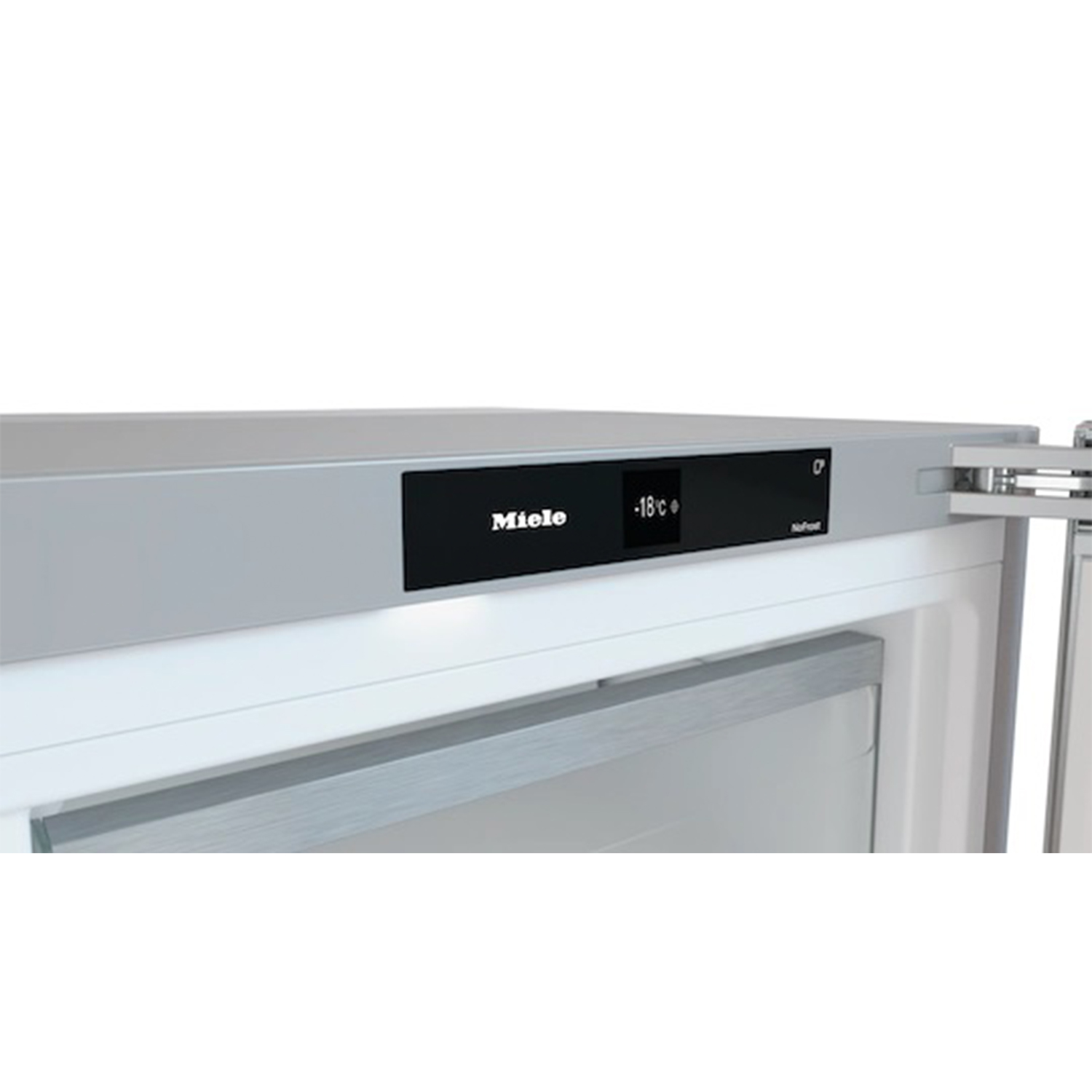 Primo piano del pannello di controllo del frigorifero Miele, che mostra la temperatura e il marchio.