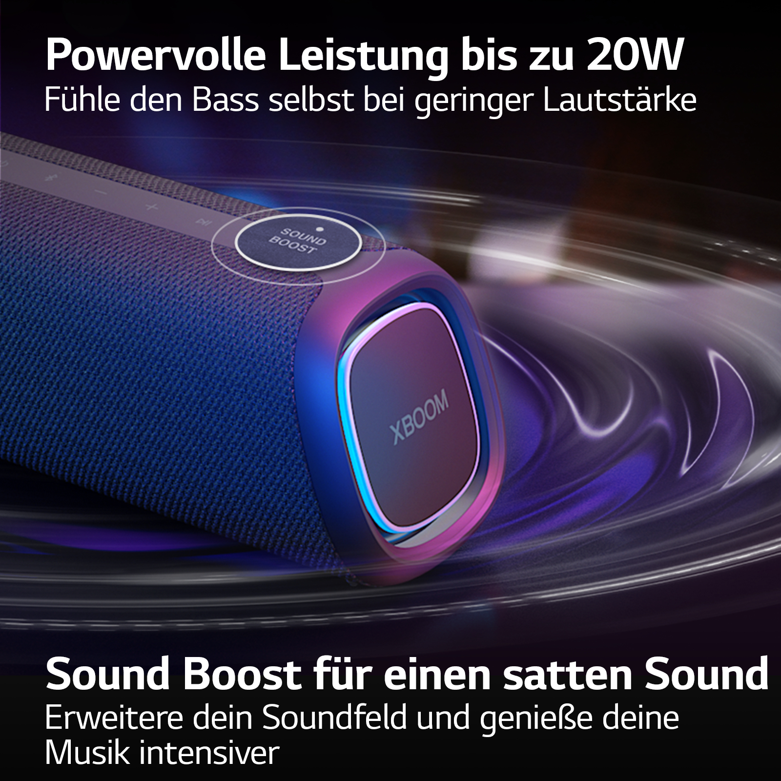 Ein Lautsprecher mit blauem Stoff und Sound Boost-Taste, umgeben von lila Licht.