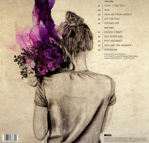 Achterkant van de albumhoes, vrouw met bloemenboeket. Songtitels zichtbaar.