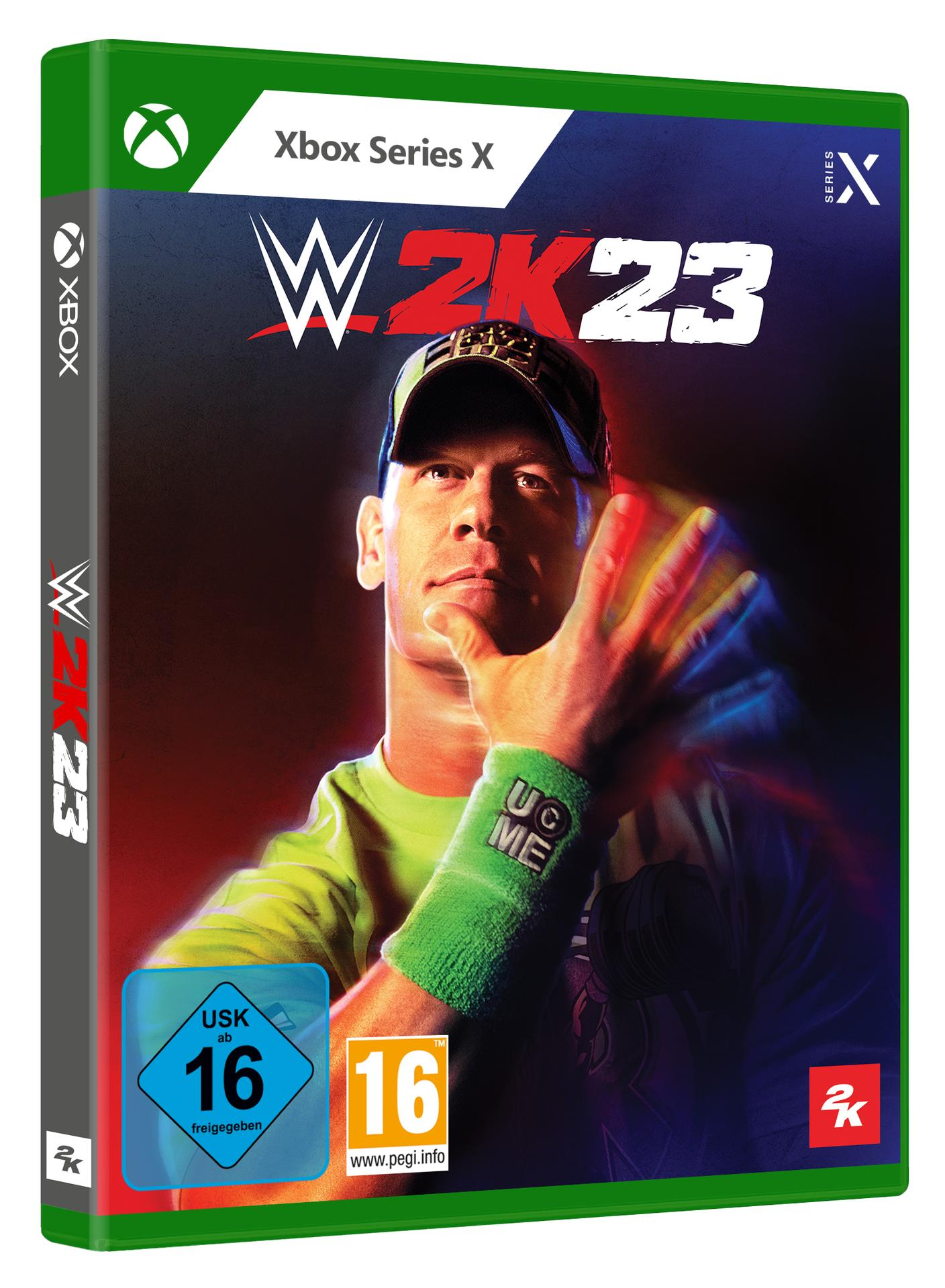 Spielcover von WWE 2K23 mit John Cena in grünem Hemd.