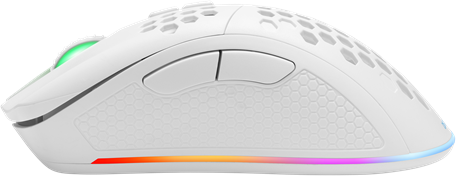 Weiße Gaming-Maus mit Wabenmuster, Seitentasten und RGB-Beleuchtung.