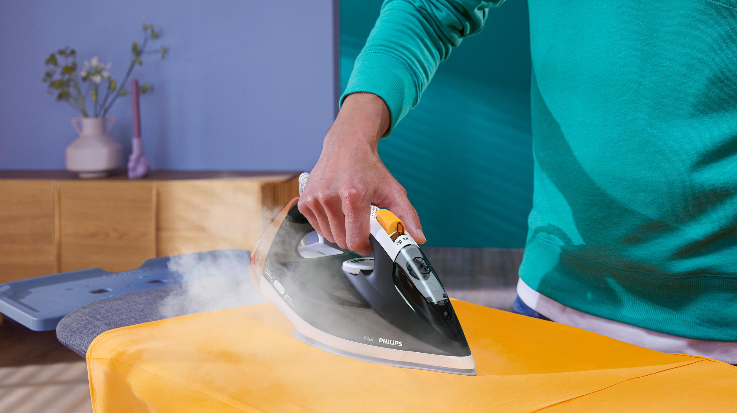 PHILIPS GC4537/80 Azur Dampfbügeleisen (2400 Watt, Ausgezeichnete Kratzfestigkeit, sehr gute Gleiteigenschaften)