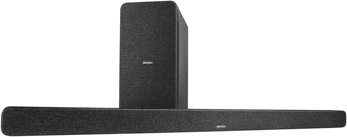 Fekete Denon soundbar és mélynyomó szett, fekete háttérrel.