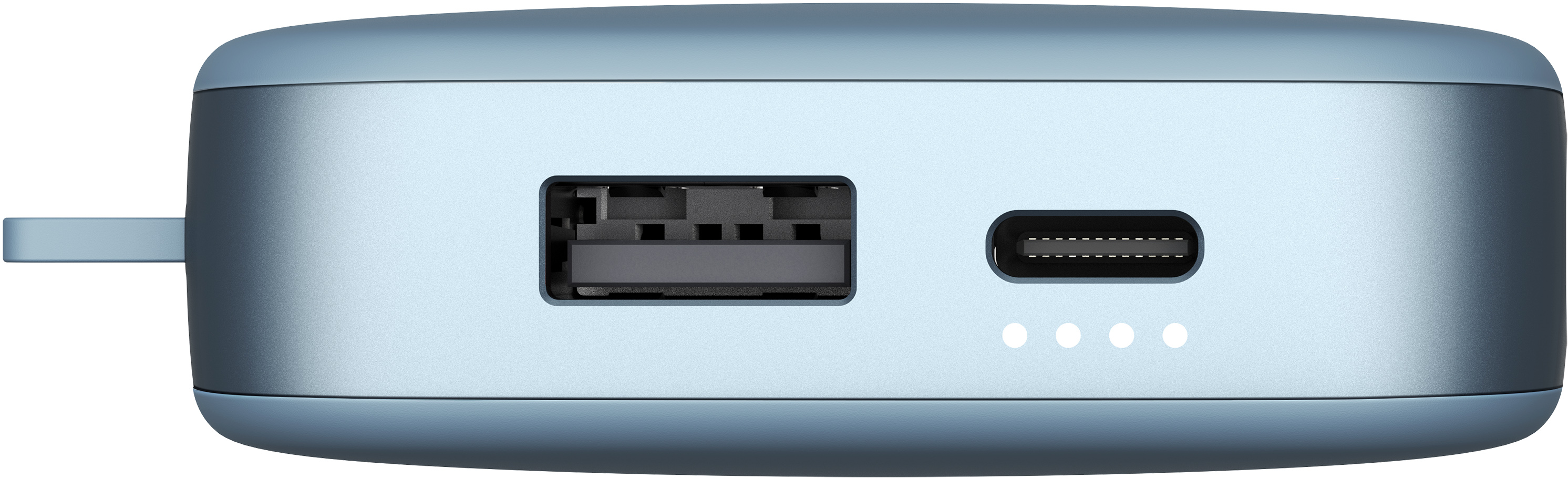 Eine hellblaue Powerbank mit USB- und USB-C-Anschluss sowie vier weißen Kontrollleuchten. Auf der linken Seite befindet sich eine kleine Ausziehlasche.