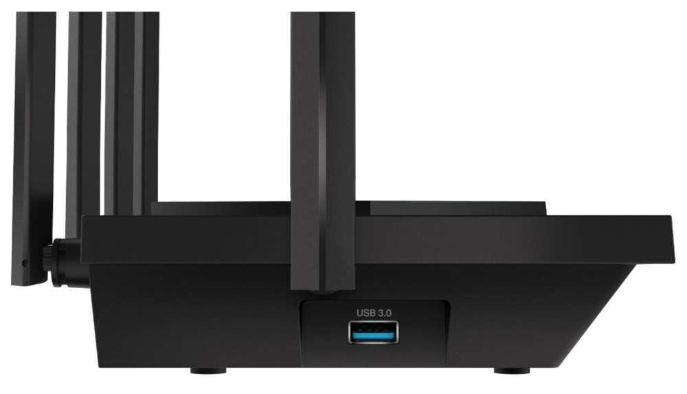 Un routeur noir avec des antennes et un port USB 3.0.