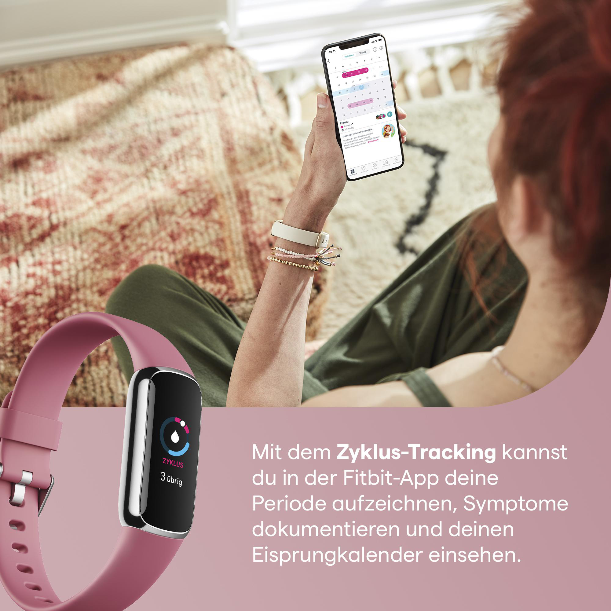 Frau checkt Perioden-Tracker auf dem Telefon, Fitness-Tracker, rosa Band.