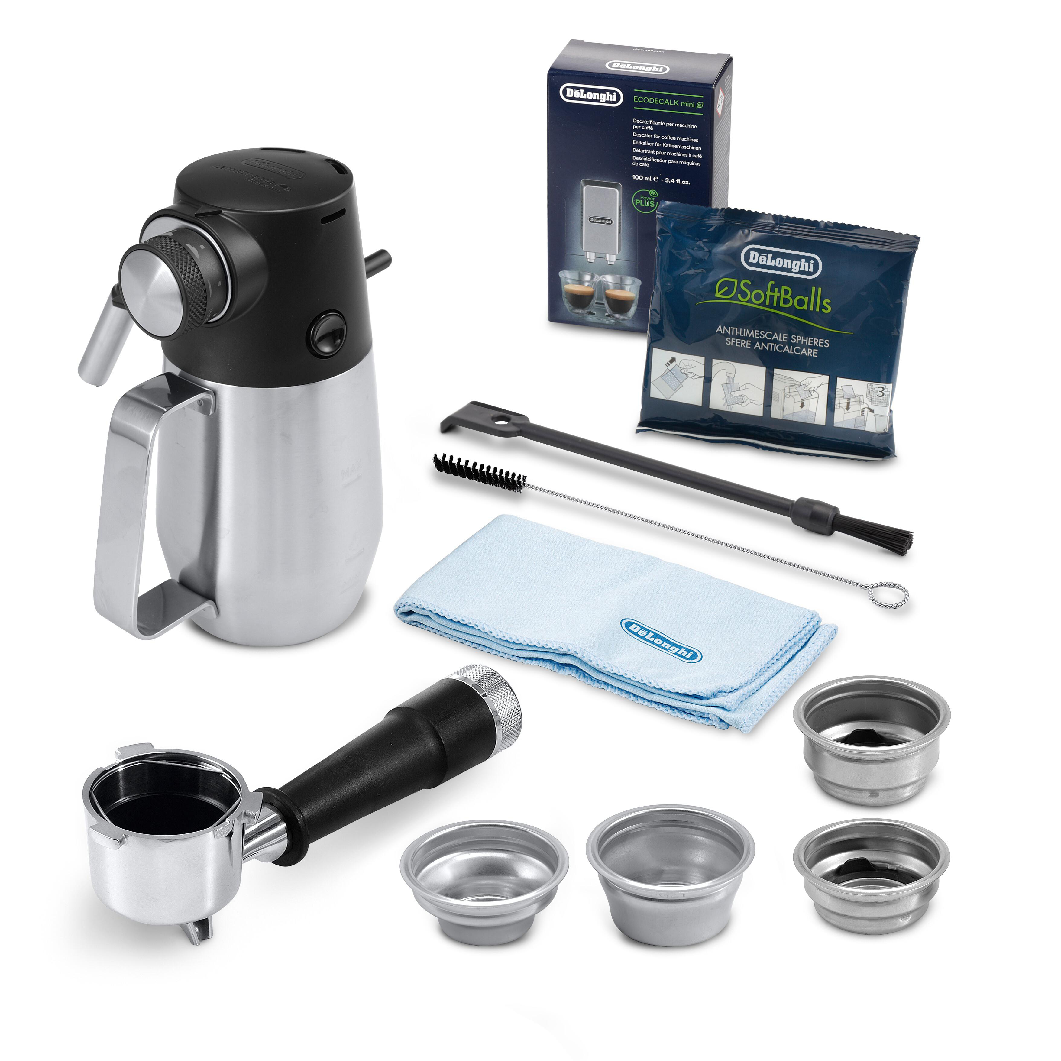 Espressomaschinenteile und Zubehör: Siebträger, Reinigungswerkzeuge und Filter.