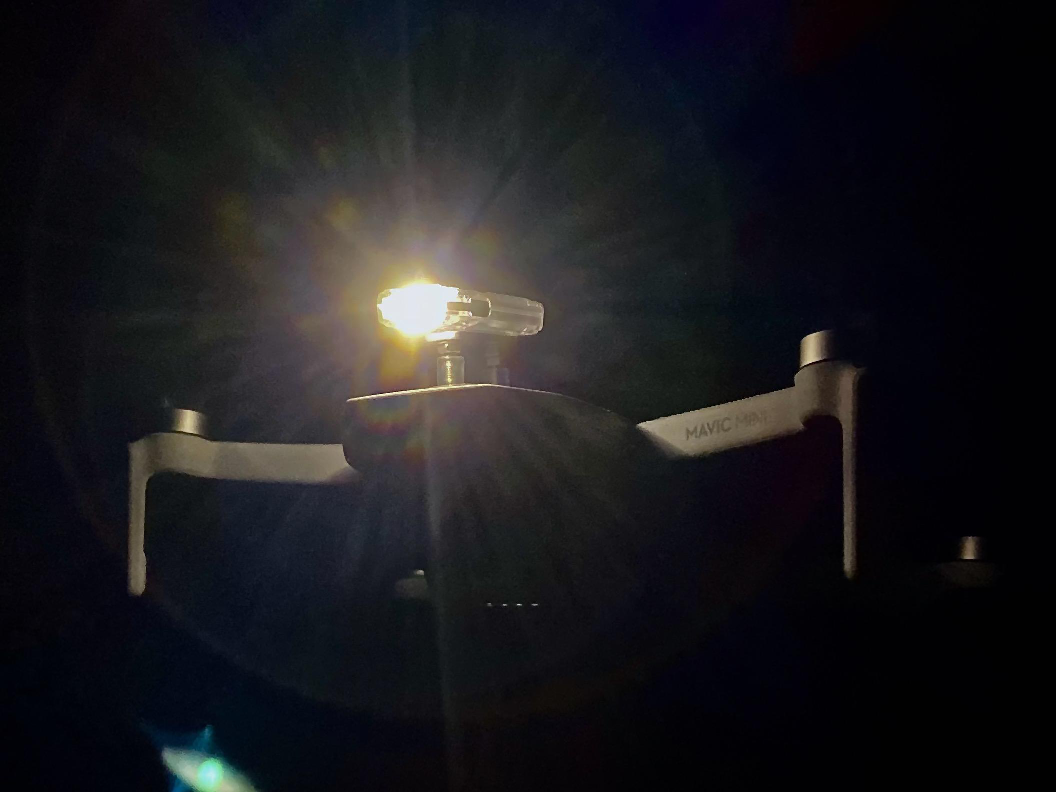 ROBOTERWERK EMILIA Drohnen Transparent 55 Beleuchtungssystem