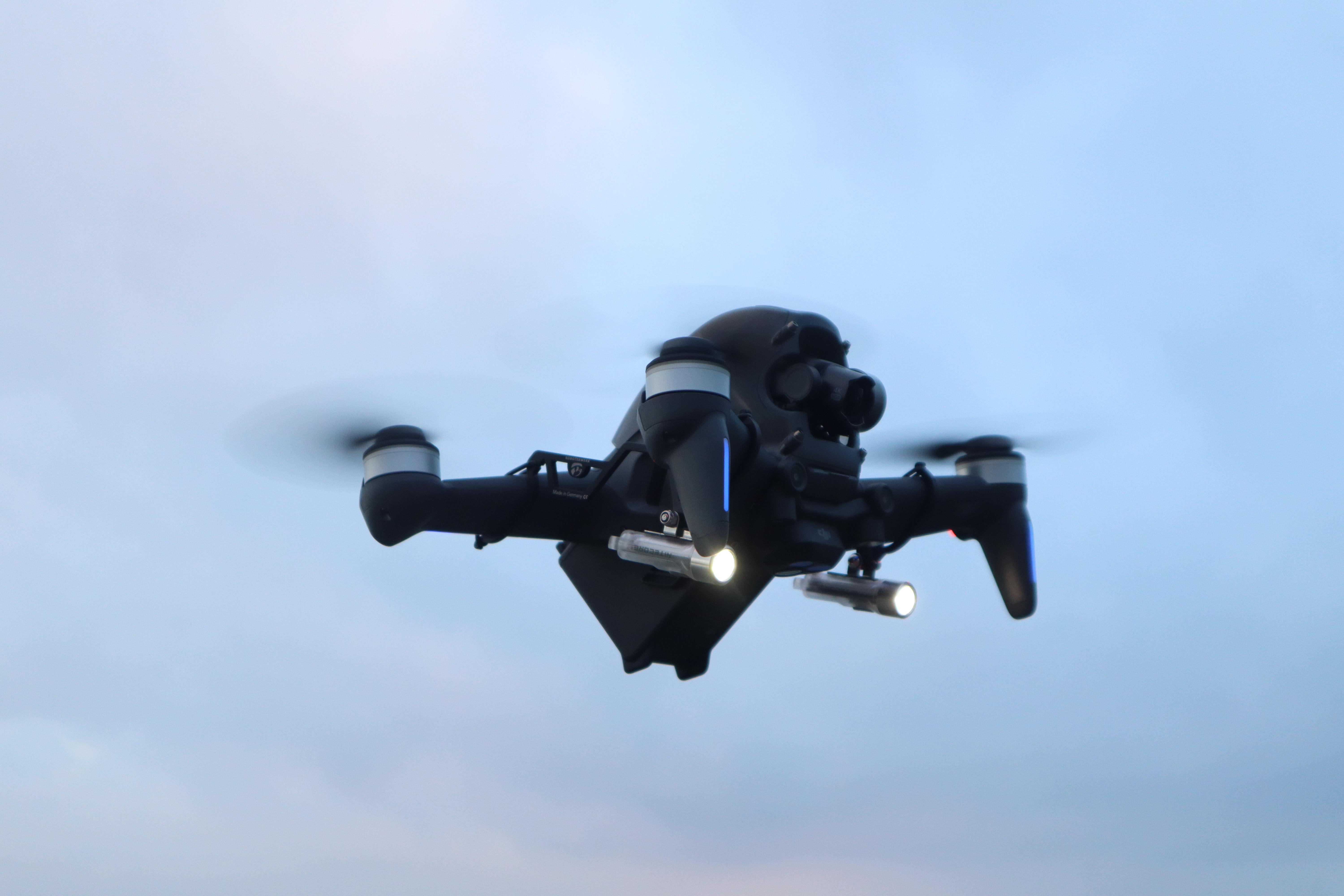 DJI FPV Drohnen Dual, Roboterwerk ROBOTERWERK SELFIE 300 Beleuchtungssystem, für Transparent/Schwarz
