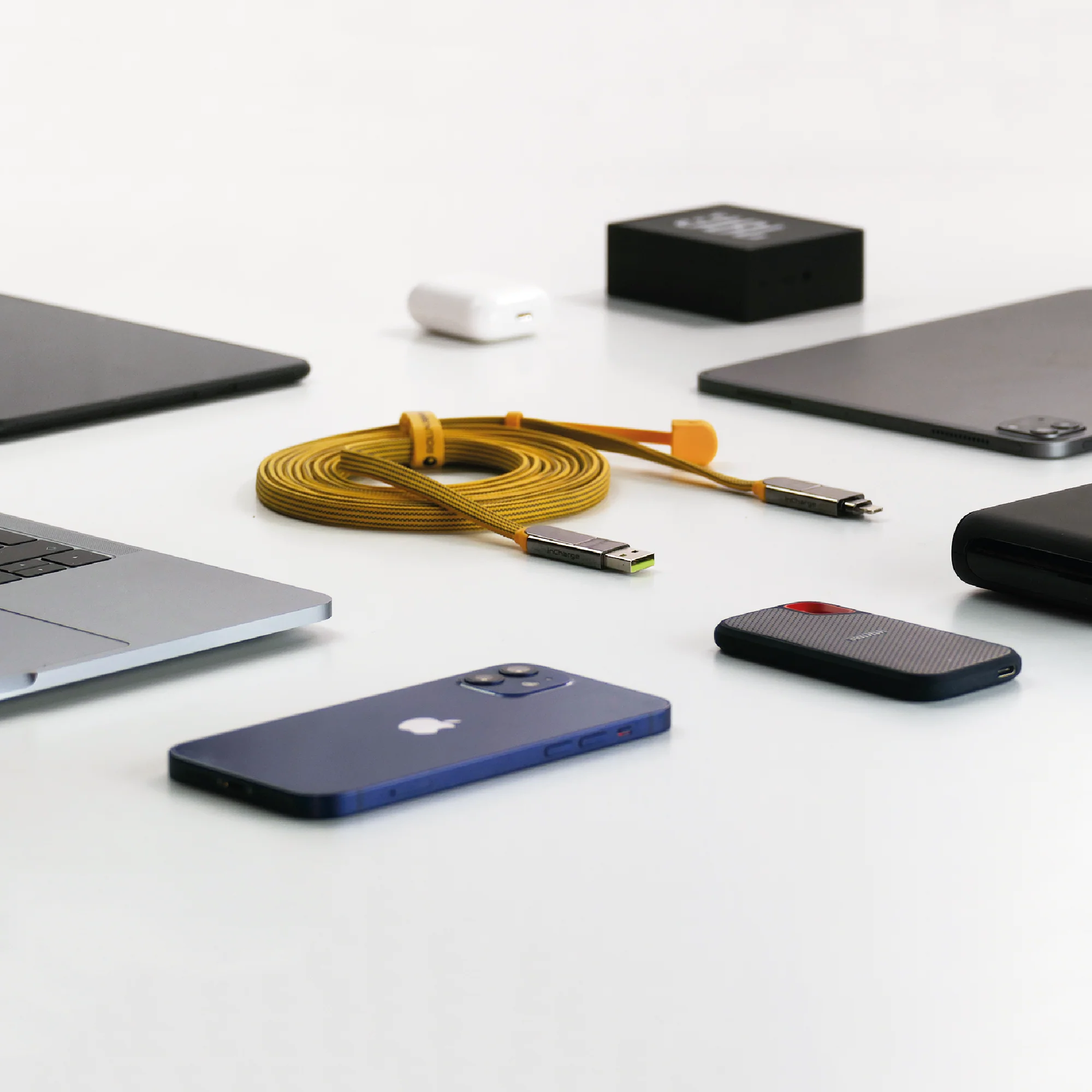 ROLLING SQUARE inCharge XL - Câble de charge et synchronisation (Jaune)