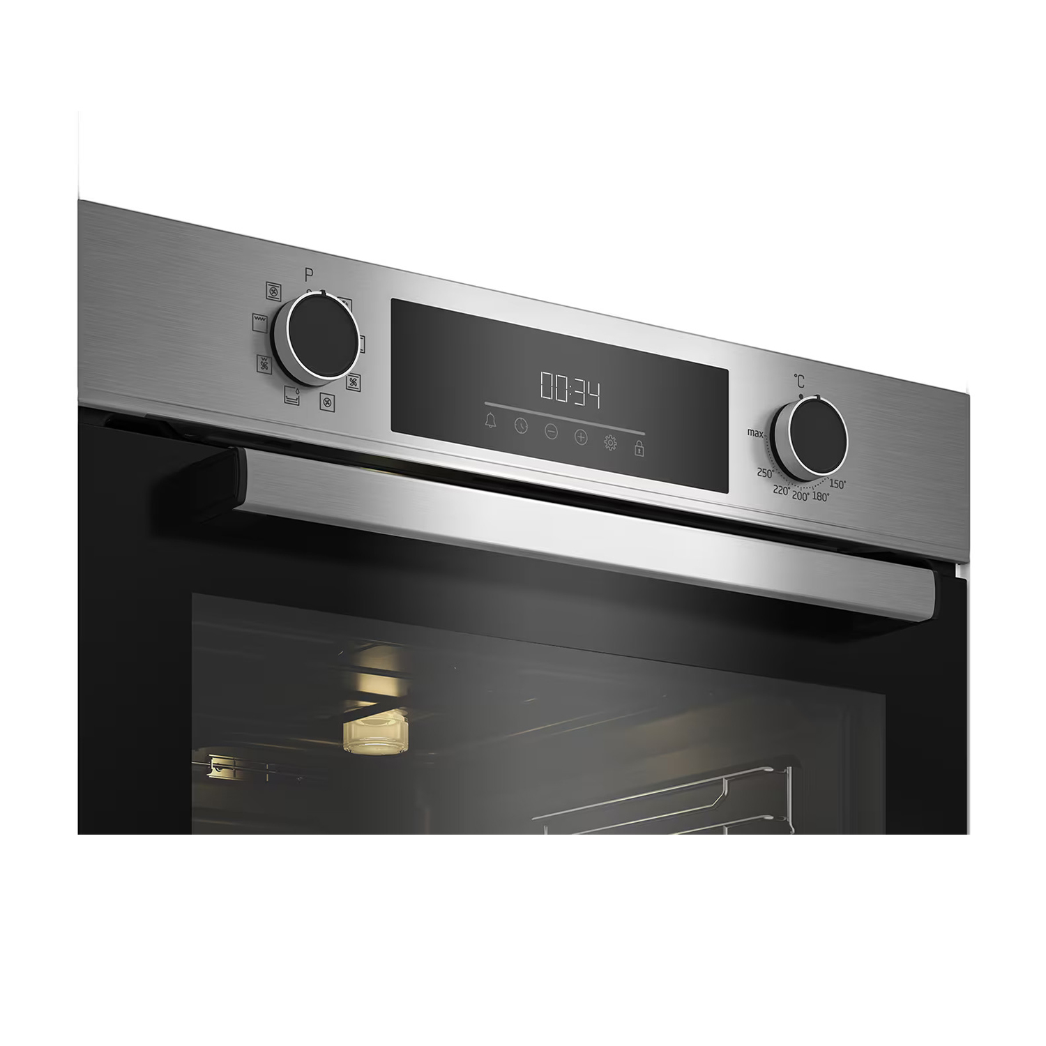 Primo piano di un forno in acciaio inossidabile con display digitale che mostra l'ora.